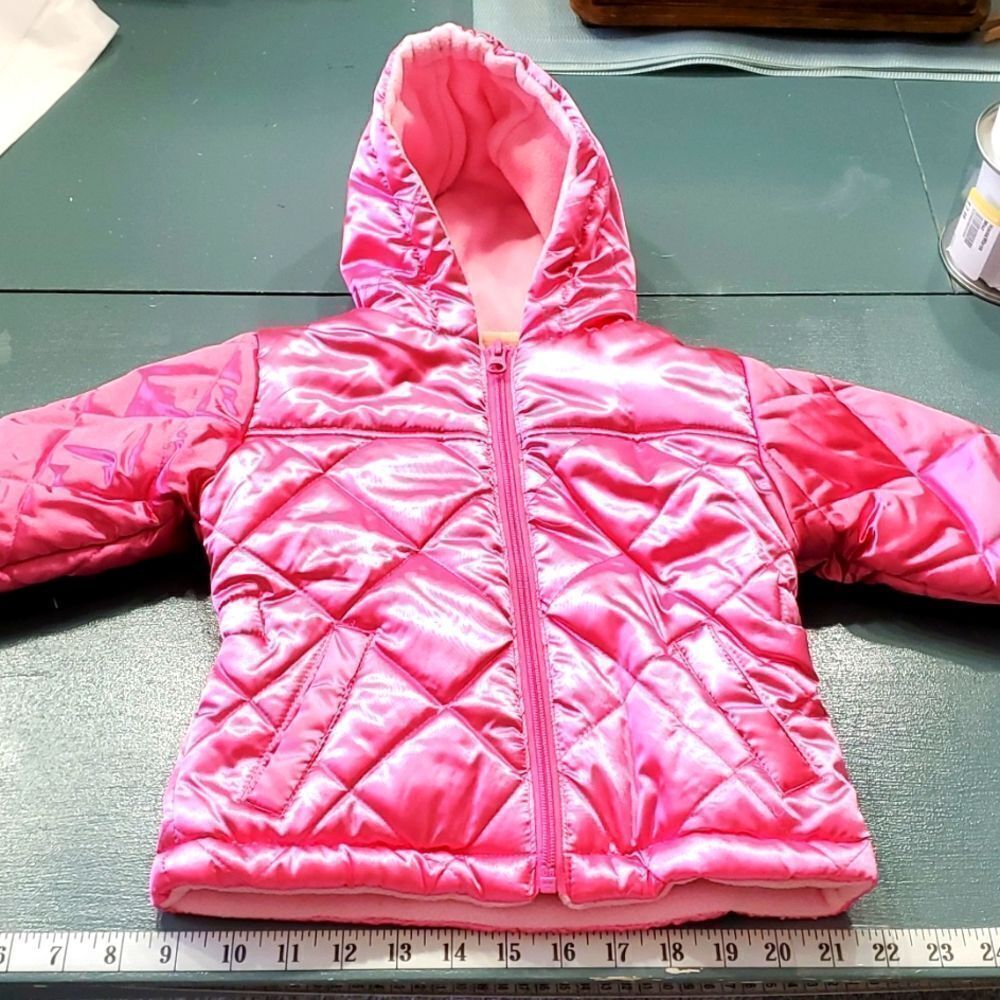 Pink little girl winter jacket. Sz  12 mos. Great used condition. Zipper closure